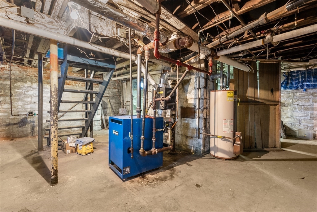 224 Riverdale Street West Springfield, MA 01089 - Photo 22 of 27