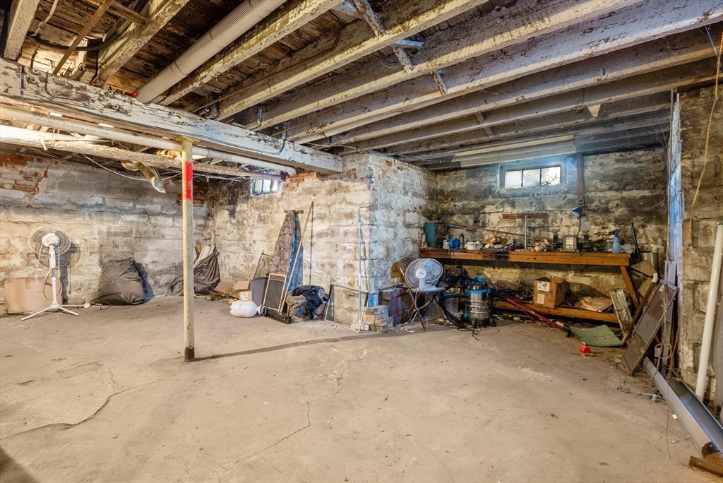 224 Riverdale Street West Springfield, MA 01089 - Photo 23 of 27