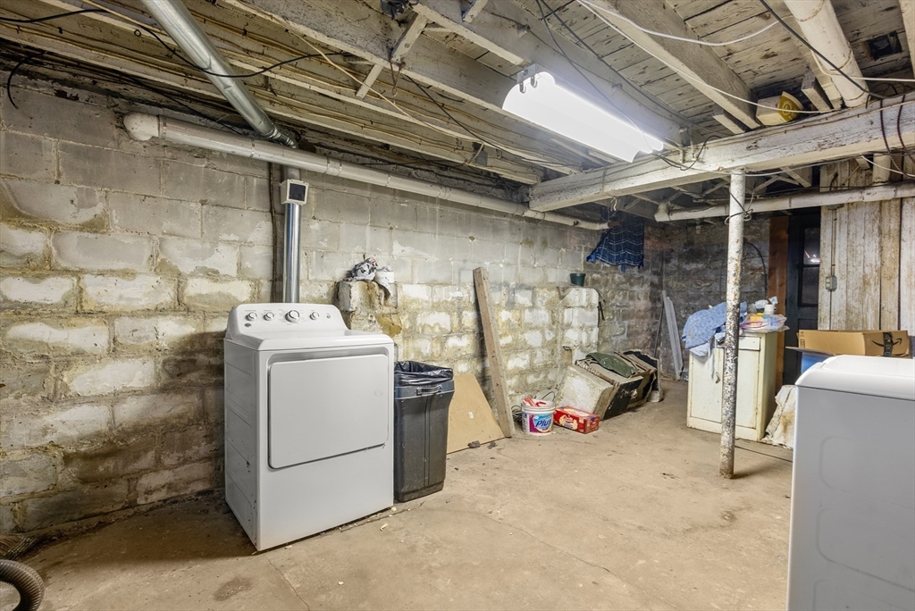 224 Riverdale Street West Springfield, MA 01089 - Photo 24 of 27