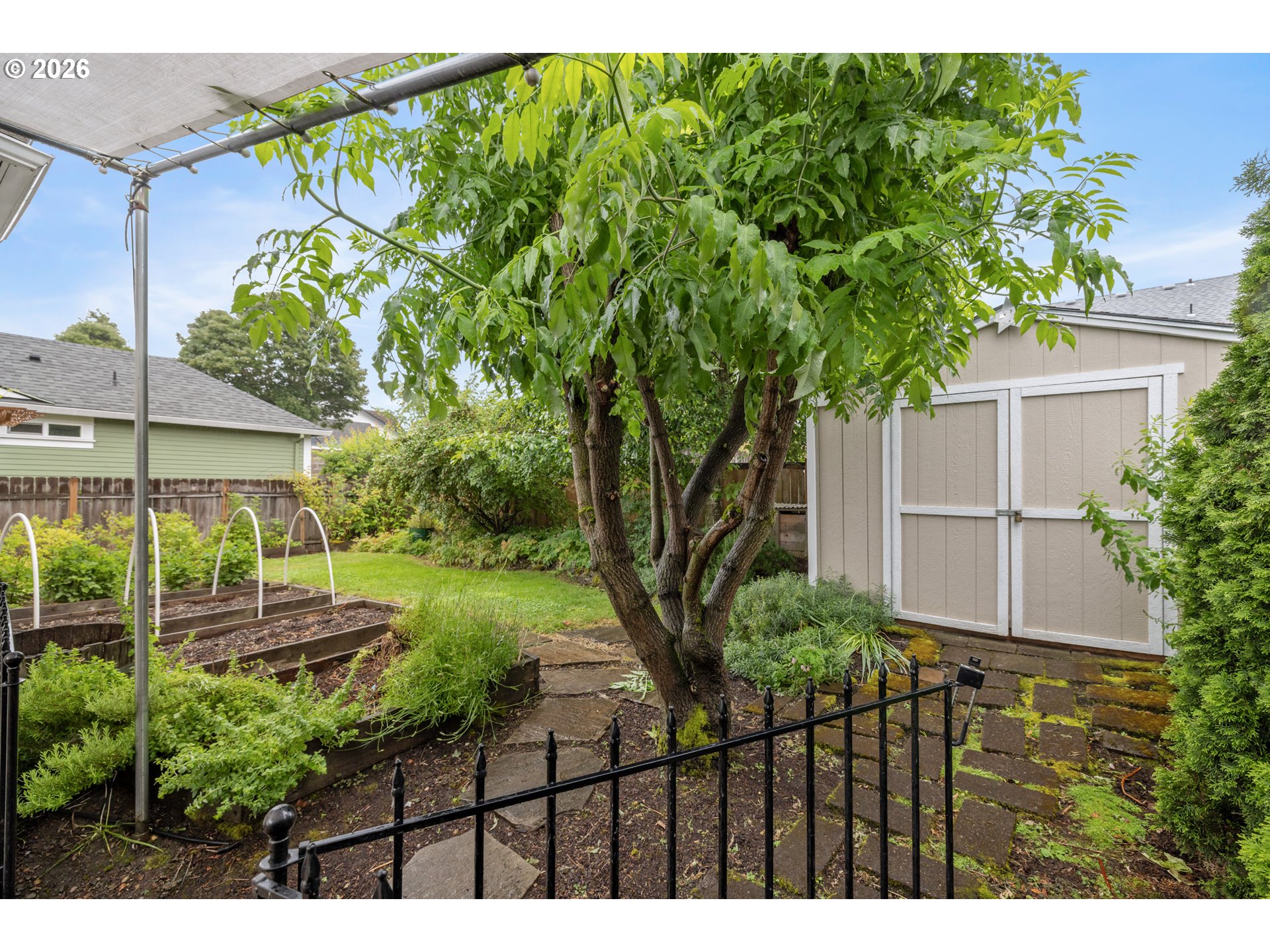 522 Northeast Sumner Street Portland, OR 97211 - Photo 34 of 42