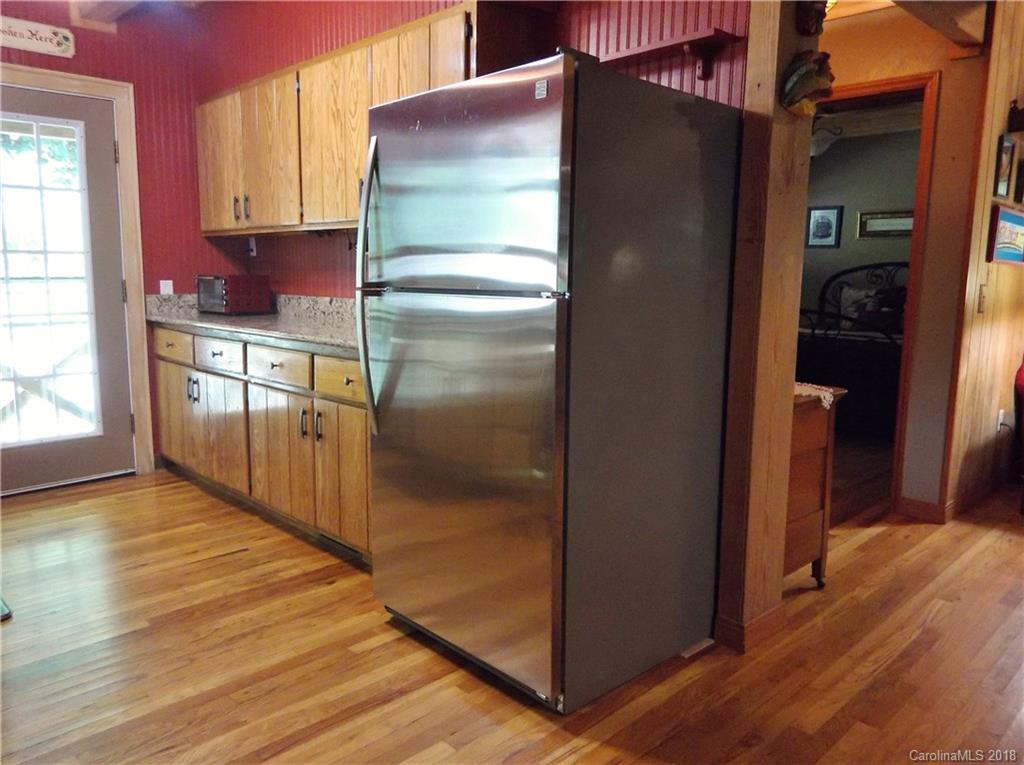 1259 Sorrells Cove Road Clyde, NC 28721 - Photo 22 of 36