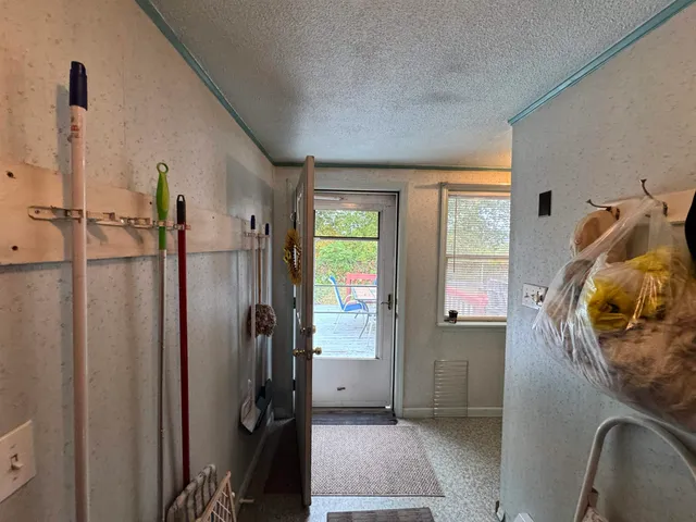 $380,000 | 2849 Dartmouth College Highway, Haverhill, NH 03774