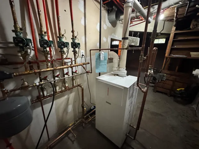 $380,000 | 2849 Dartmouth College Highway, Haverhill, NH 03774