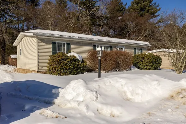 $194,900 | 21 Fox Run, Brookfield, MA 01506