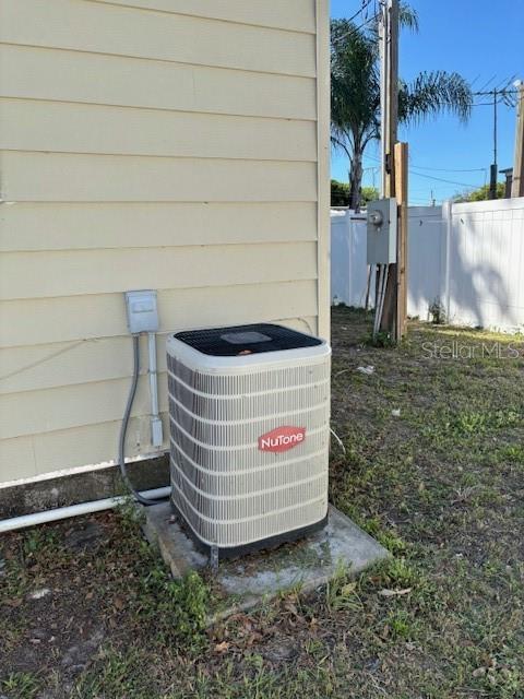 9145 Rally Lane Holiday, FL 34690 - Photo 7 of 14