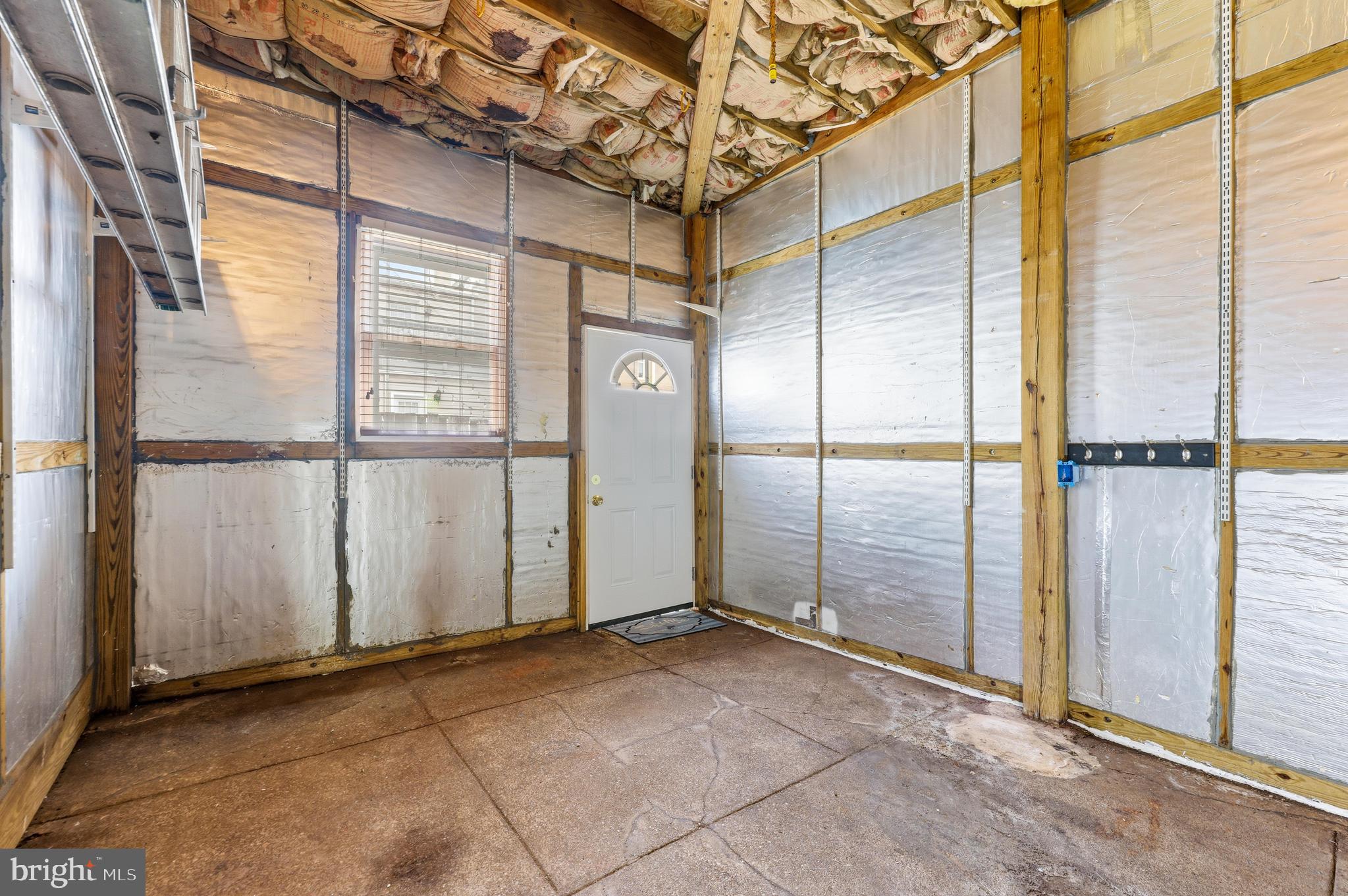 1113 South Robinson Street Baltimore, MD 21224 - Photo 28 of 38 a view of an empty room