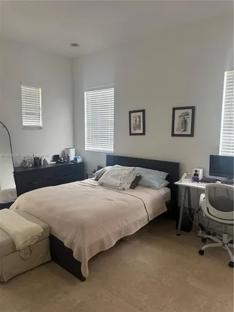 $2,700 | 14602 Southwest 11th Street, Unit 14602, Pembroke Pines, FL 33027