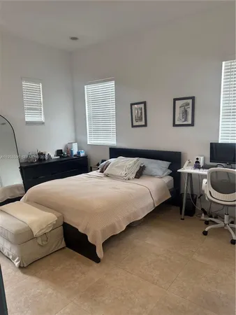 $2,700 | 14602 Southwest 11th Street, Unit 14602, Pembroke Pines, FL 33027