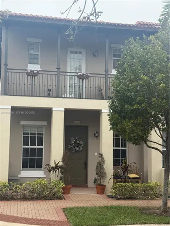 $2,700 | 14602 Southwest 11th Street, Unit 14602, Pembroke Pines, FL 33027