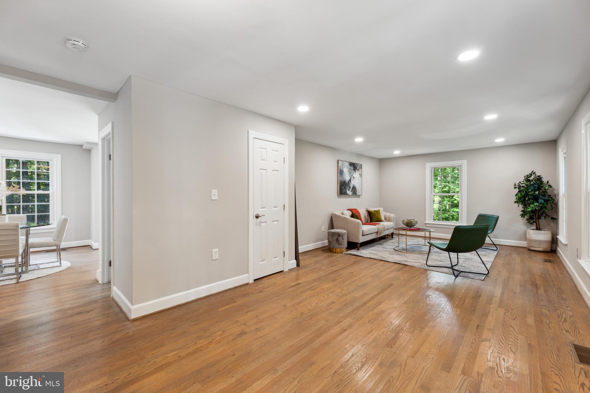 10424 Hampton Road Fairfax Station, VA 22039 - Photo 6 of 62