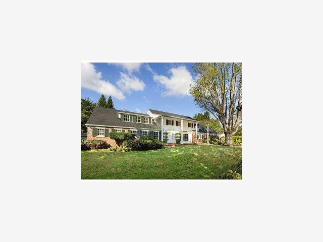 2 Faxon Road Atherton, CA 94027 - Photo 1 of 9 Gallery Image 1