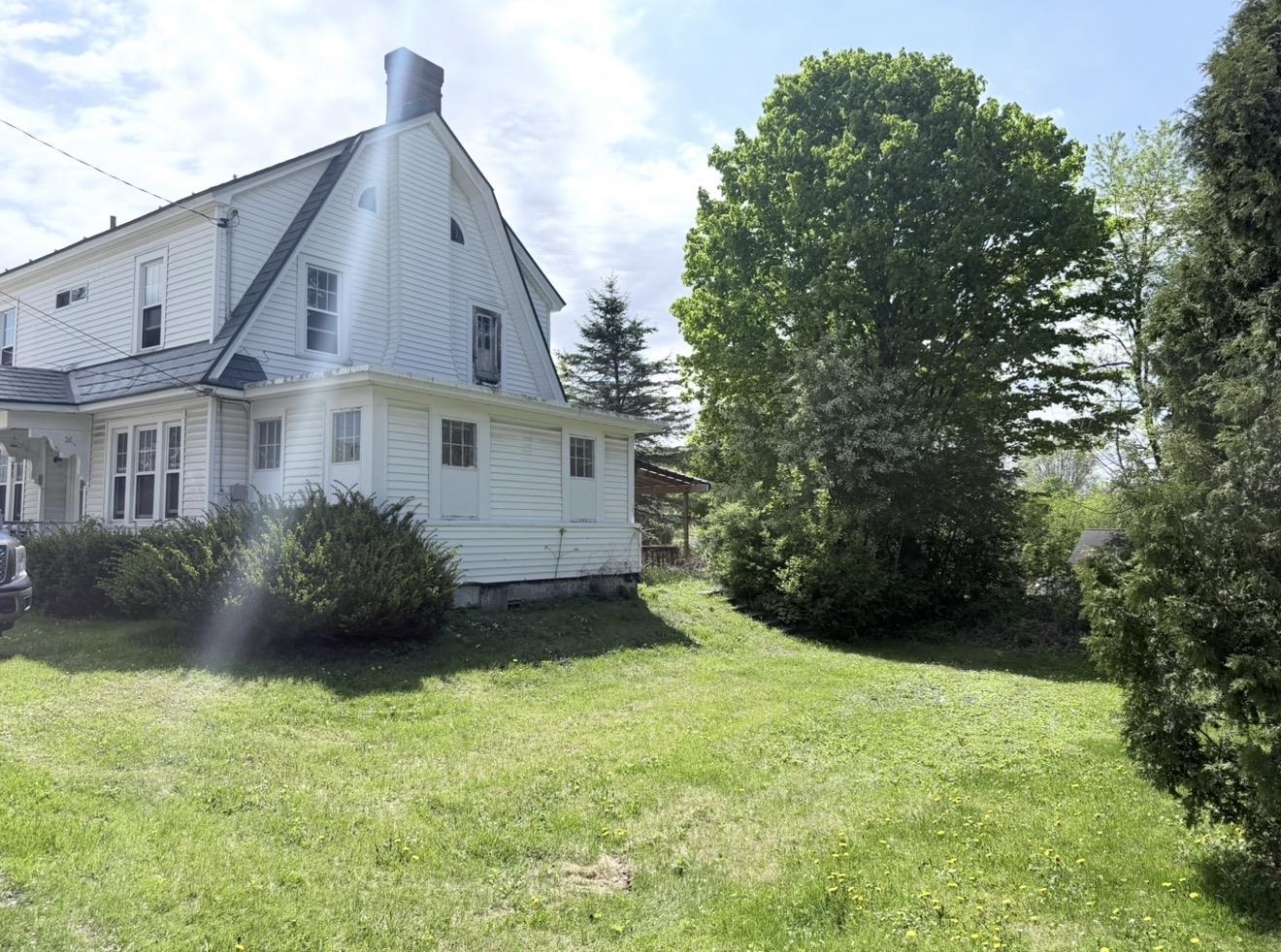 118 Park Avenue Rutland, VT 05701 - Photo 3 of 8