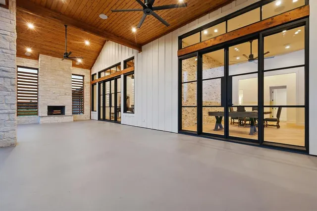 a view of a house with a big yard