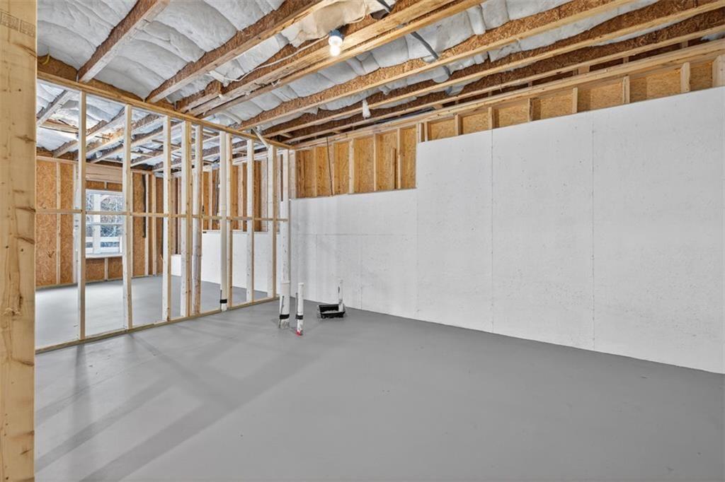 303 Roxeywood Way Winder, GA 30680 - Photo 45 of 47