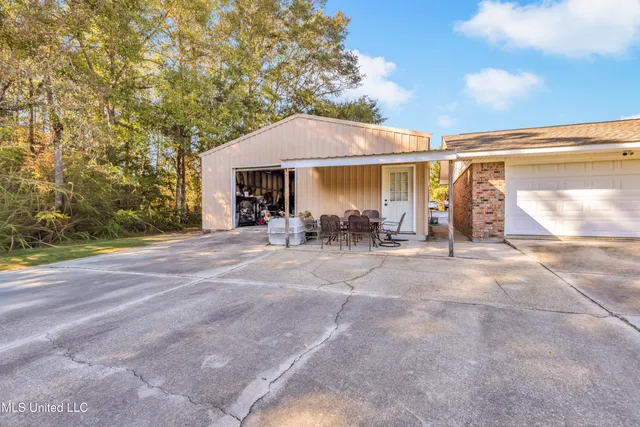 $399,900 | 21129 South Fork Road, Saucier, MS 39574