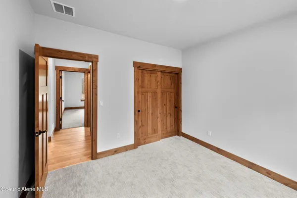 $899,900 | 98 Carbonate Lane, Oldtown, ID 83822