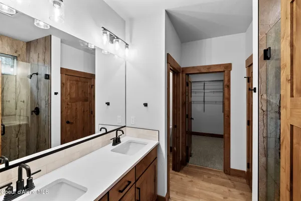 $899,900 | 98 Carbonate Lane, Oldtown, ID 83822