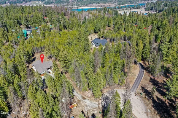 $899,900 | 98 Carbonate Lane, Oldtown, ID 83822
