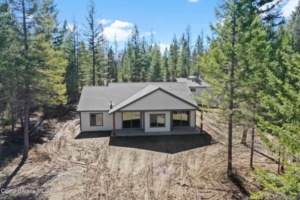 $899,900 | 98 Carbonate Lane, Oldtown, ID 83822