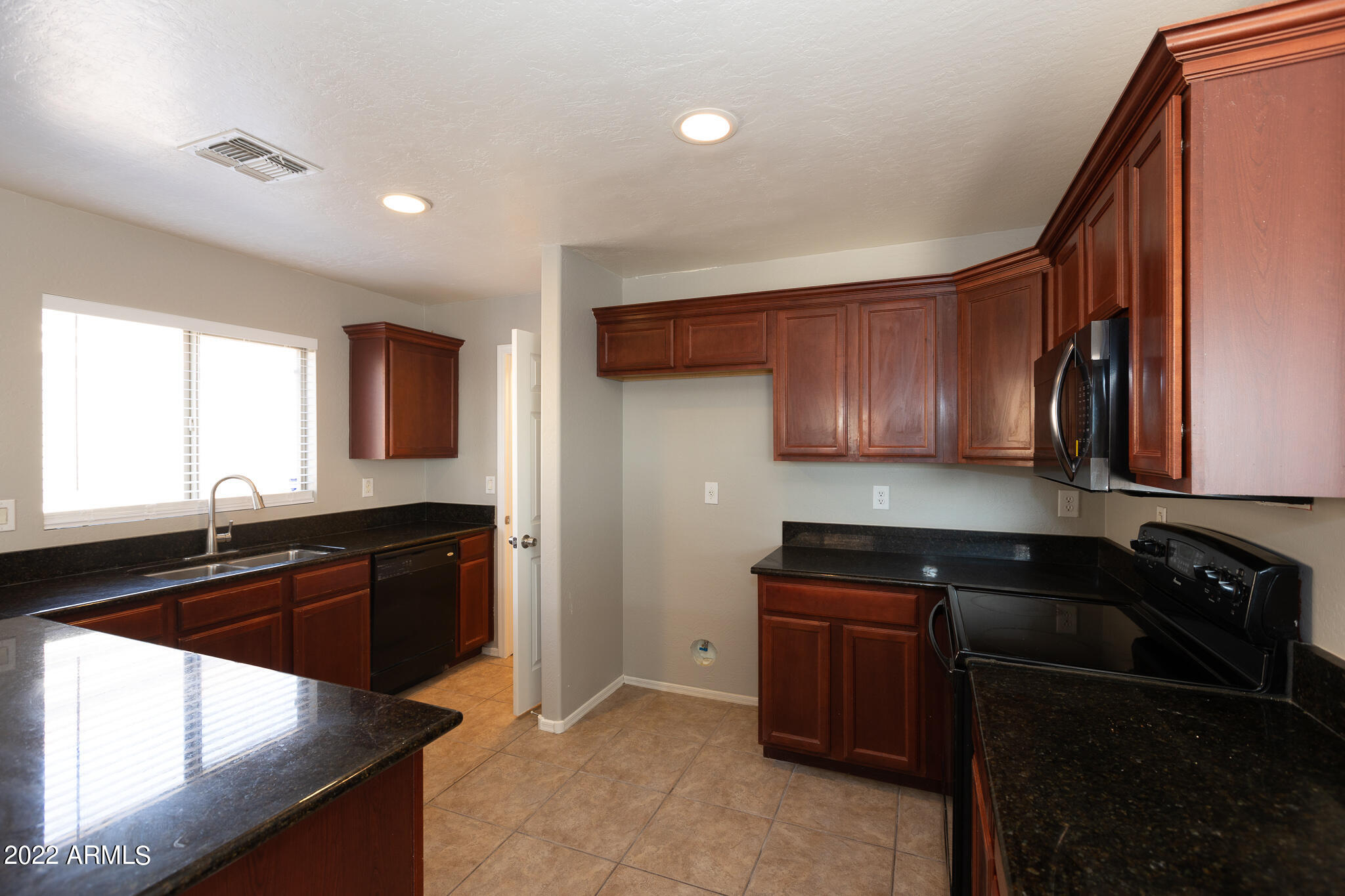 43403 West Cowpath Road Maricopa, AZ 85138 - Photo 14 of 26 _W9A5428