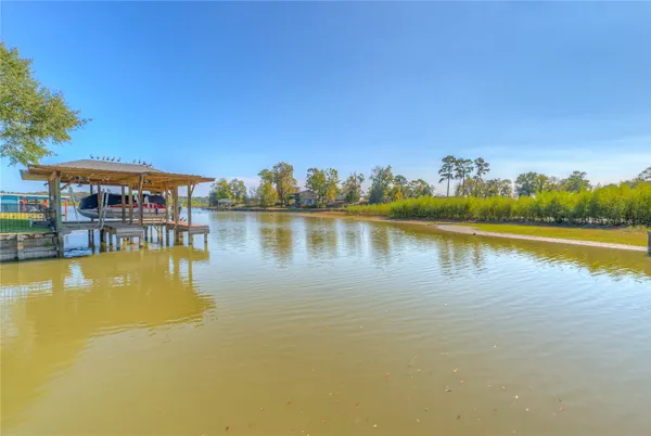 a view of a lake with houses