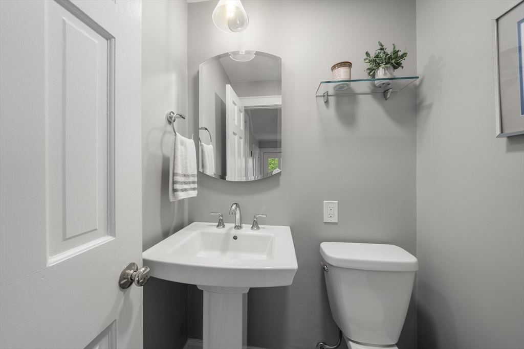 28 Parkway Road Medford, MA 02155 - Photo 19 of 38 Gallery Image 19