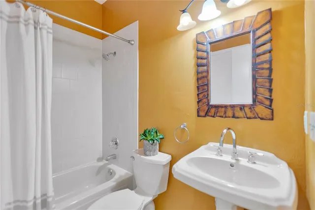 $248,900 | 605 Chippenham Boulevard, Brandon, FL 33511