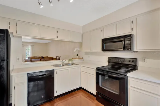 $248,900 | 605 Chippenham Boulevard, Brandon, FL 33511