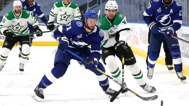 $2,473,000 | 724 Bayshore Drive, Terra Ceia, FL 34250