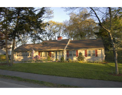 81 Croft Regis Road Westwood, MA 02090 - Photo 1 of 8 Gallery Image 1