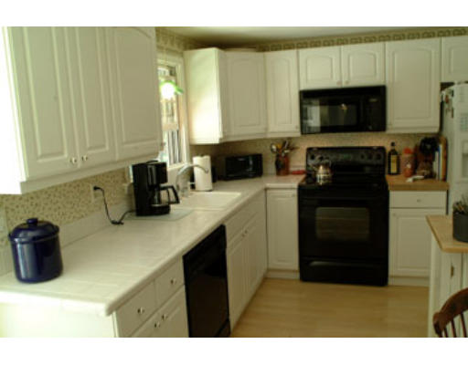 81 Croft Regis Road Westwood, MA 02090 - Photo 6 of 8 Gallery Image 6