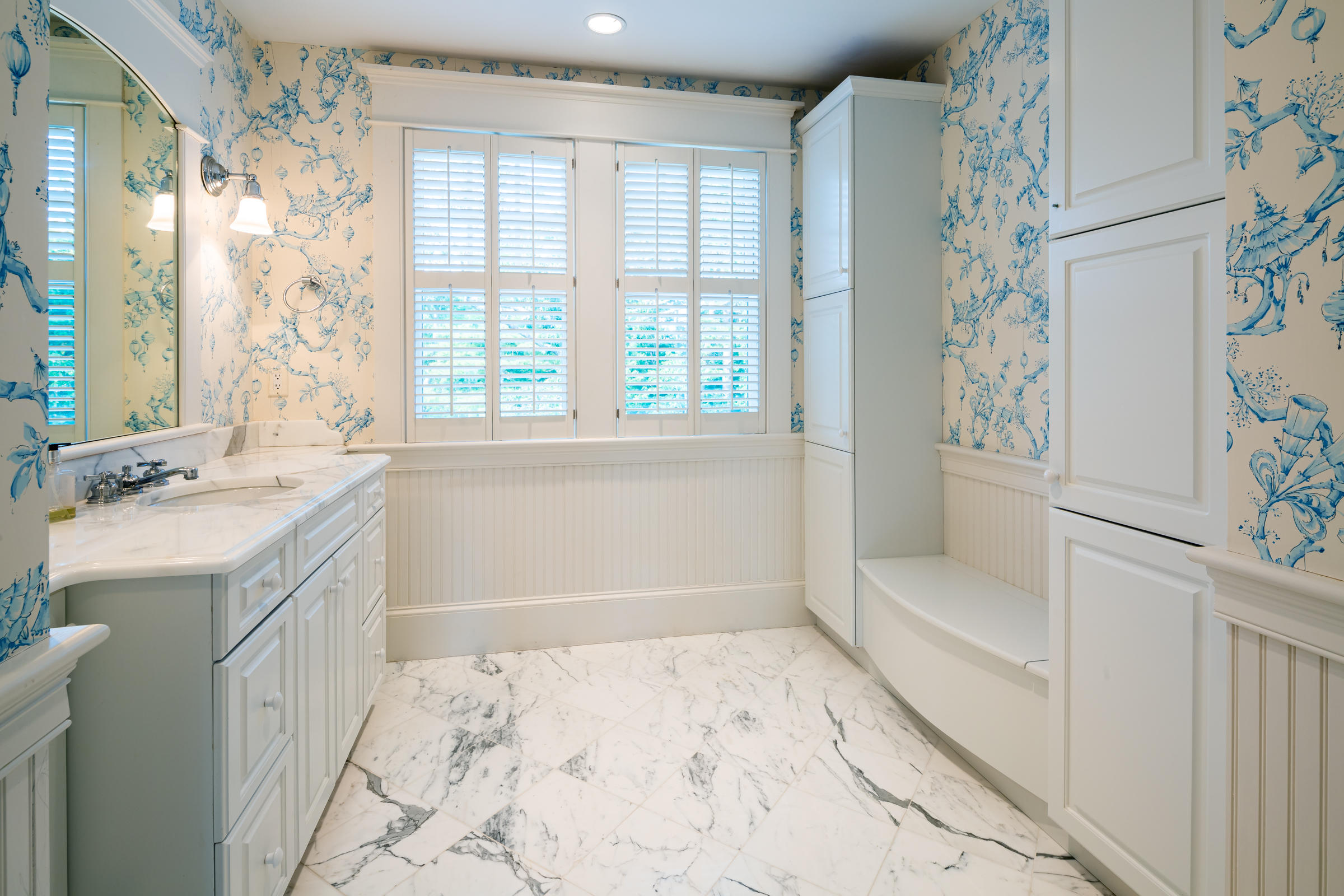 350 Windswept Way Osterville, MA 02655 - Photo 31 of 47 a bathroom with a sink and a bathtub