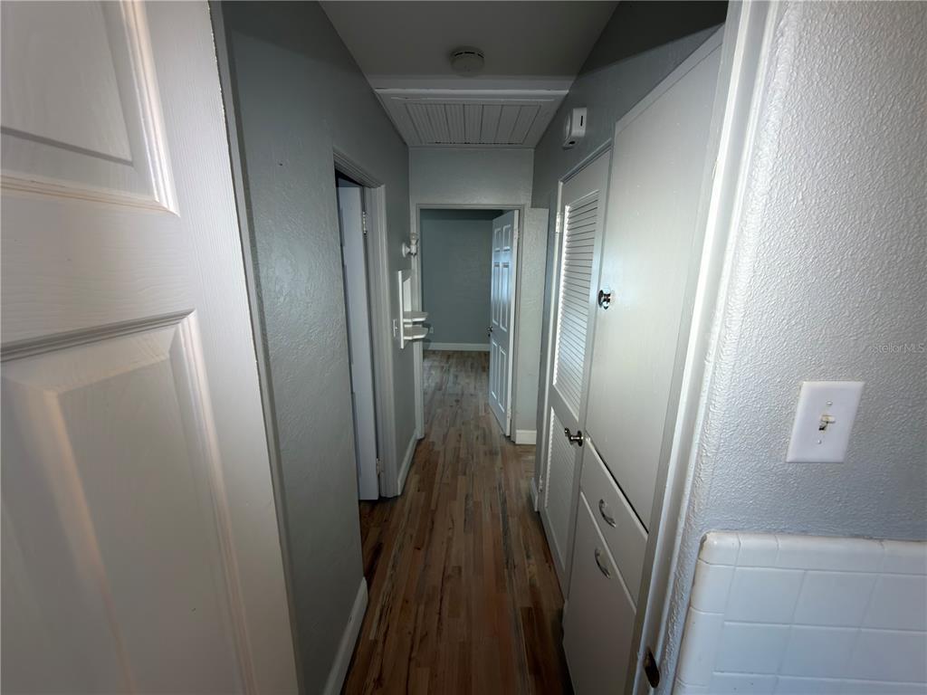 111 South Rhodes Street Mount Dora, FL 32757 - Photo 7 of 17