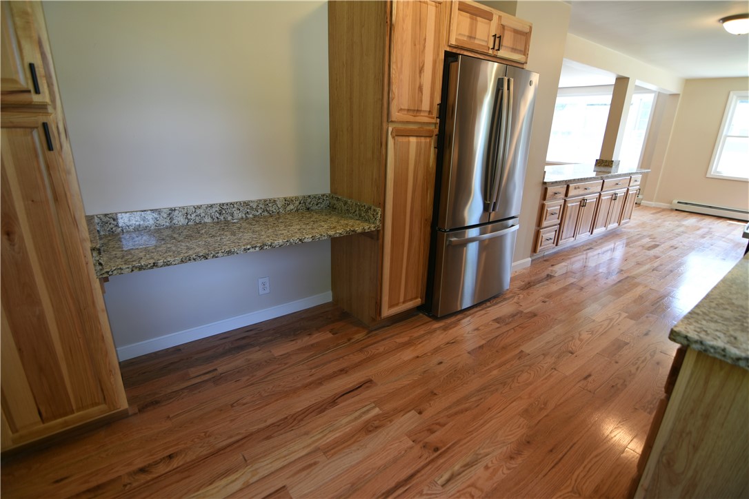 304 Getchell Avenue Woonsocket, RI 02895 - Photo 8 of 27 Built in desk