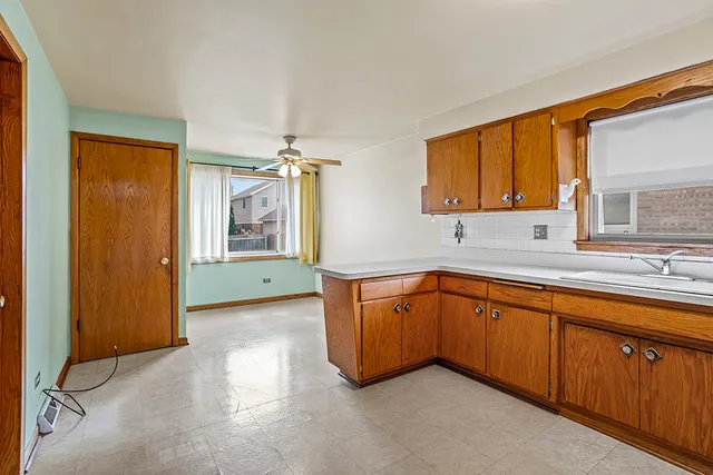 $275,000 | 10839 South Rockwell Street, Chicago, IL 60655