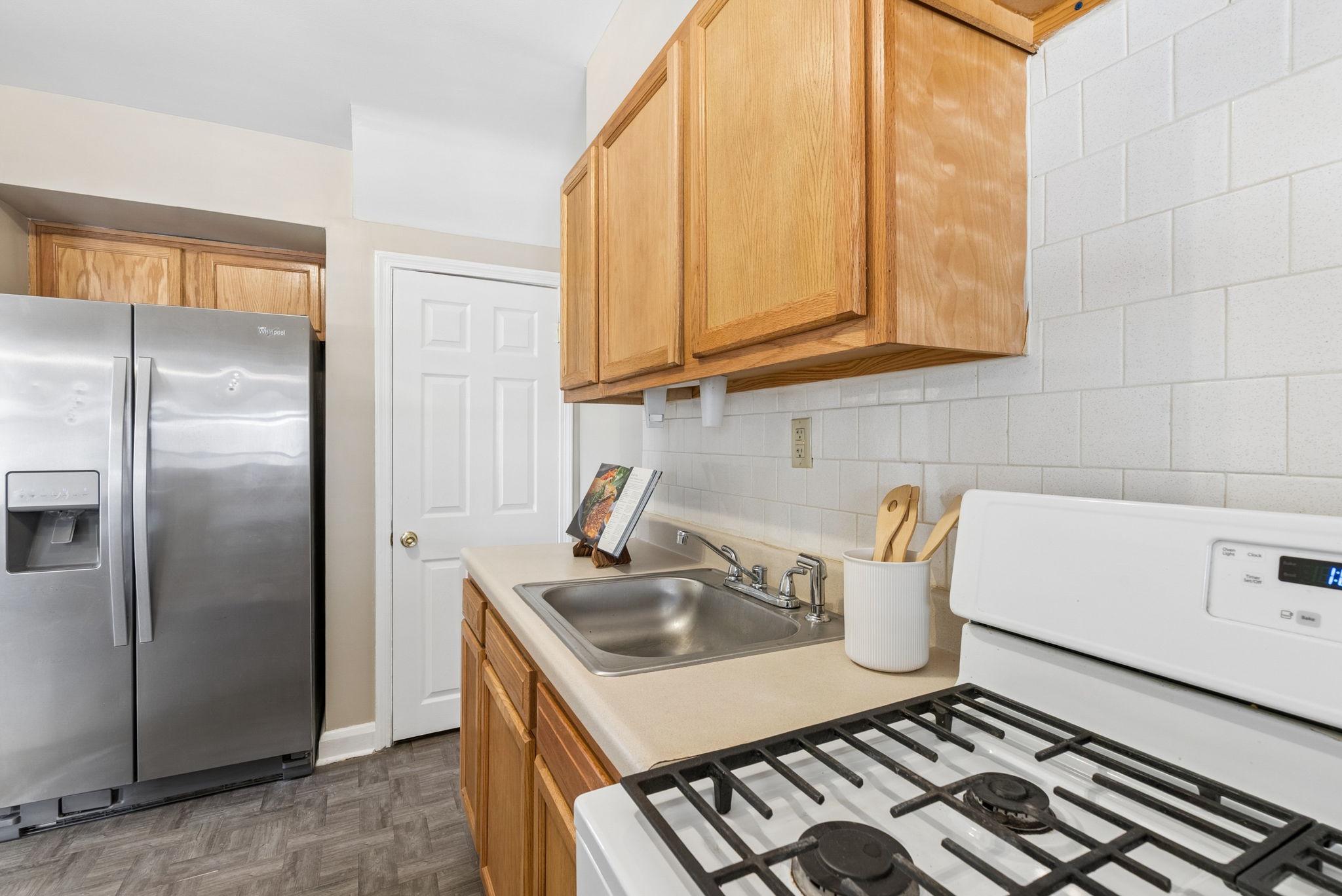 2169 Firethorn Road Baltimore, MD 21220 - Photo 27 of 53 Kitchen