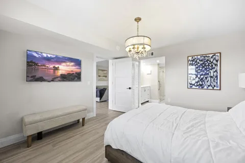 $315,000 | 6061 Balboa Circle, Unit 403, Boca Raton, FL 33433