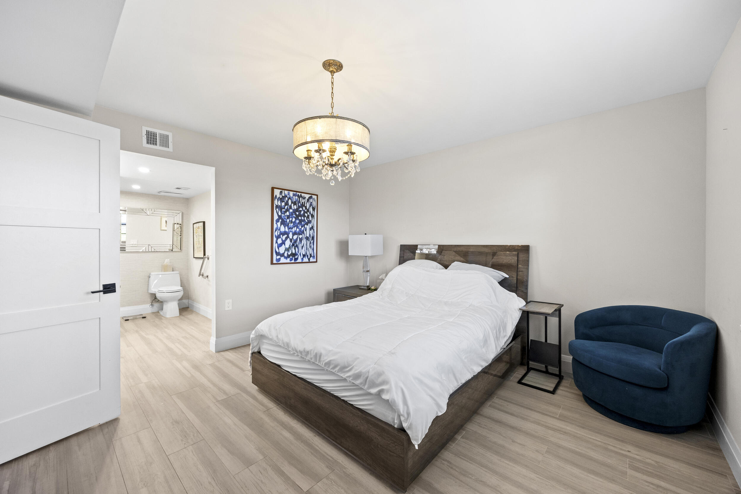 6061 Balboa Circle, Unit 403 Boca Raton, FL 33433 - Photo 24 of 44 25_453a6731