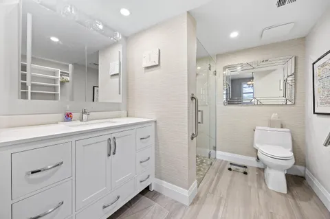 $315,000 | 6061 Balboa Circle, Unit 403, Boca Raton, FL 33433