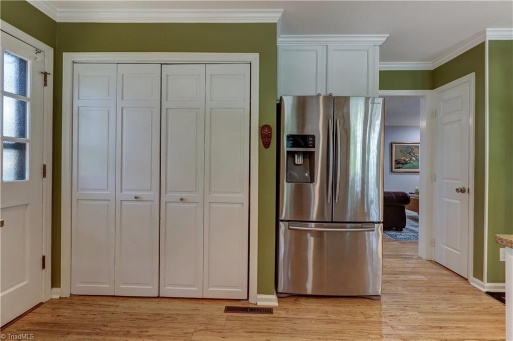 4602 Tower Road Greensboro, NC 27410 - Photo 11 of 30 Gallery Image 11
