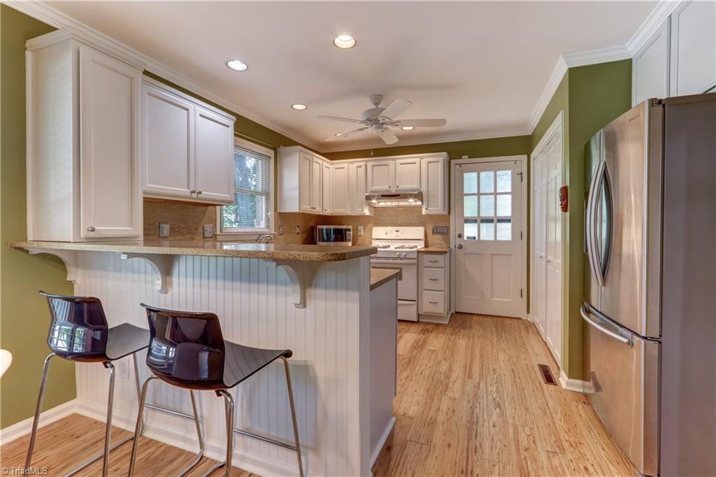 4602 Tower Road Greensboro, NC 27410 - Photo 9 of 30 Gallery Image 9
