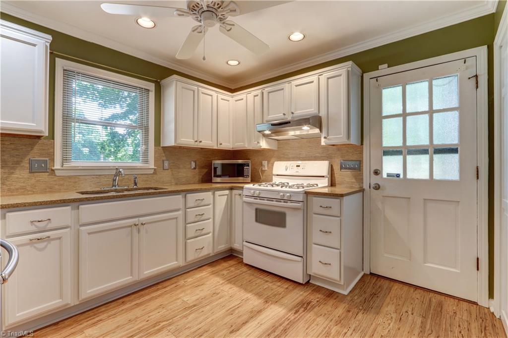4602 Tower Road Greensboro, NC 27410 - Photo 10 of 30 Gallery Image 10