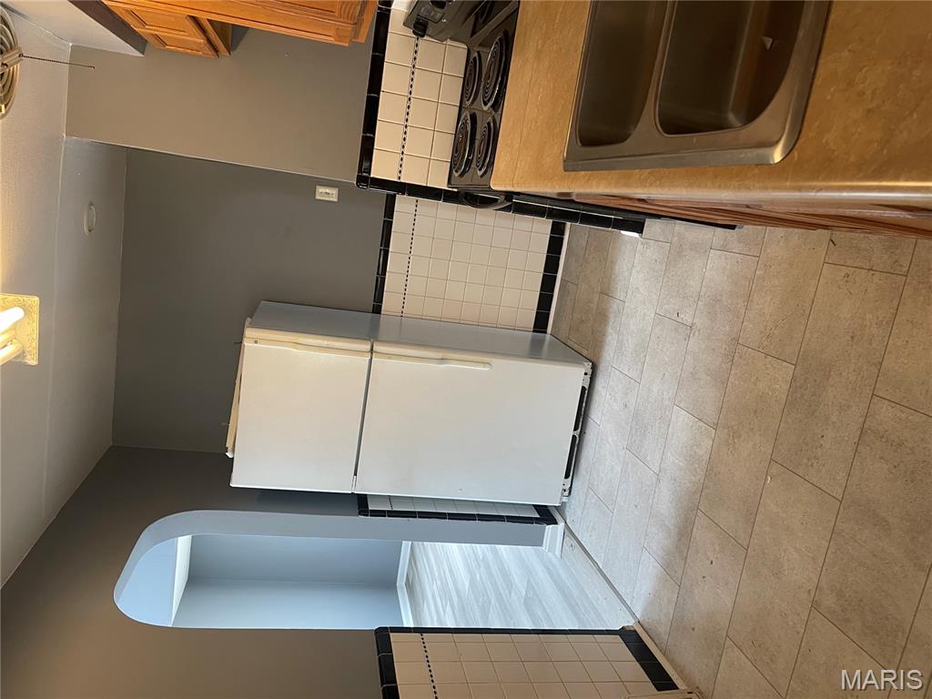 1947 Raft Drive St. Louis, MO 63133 - Photo 11 of 21