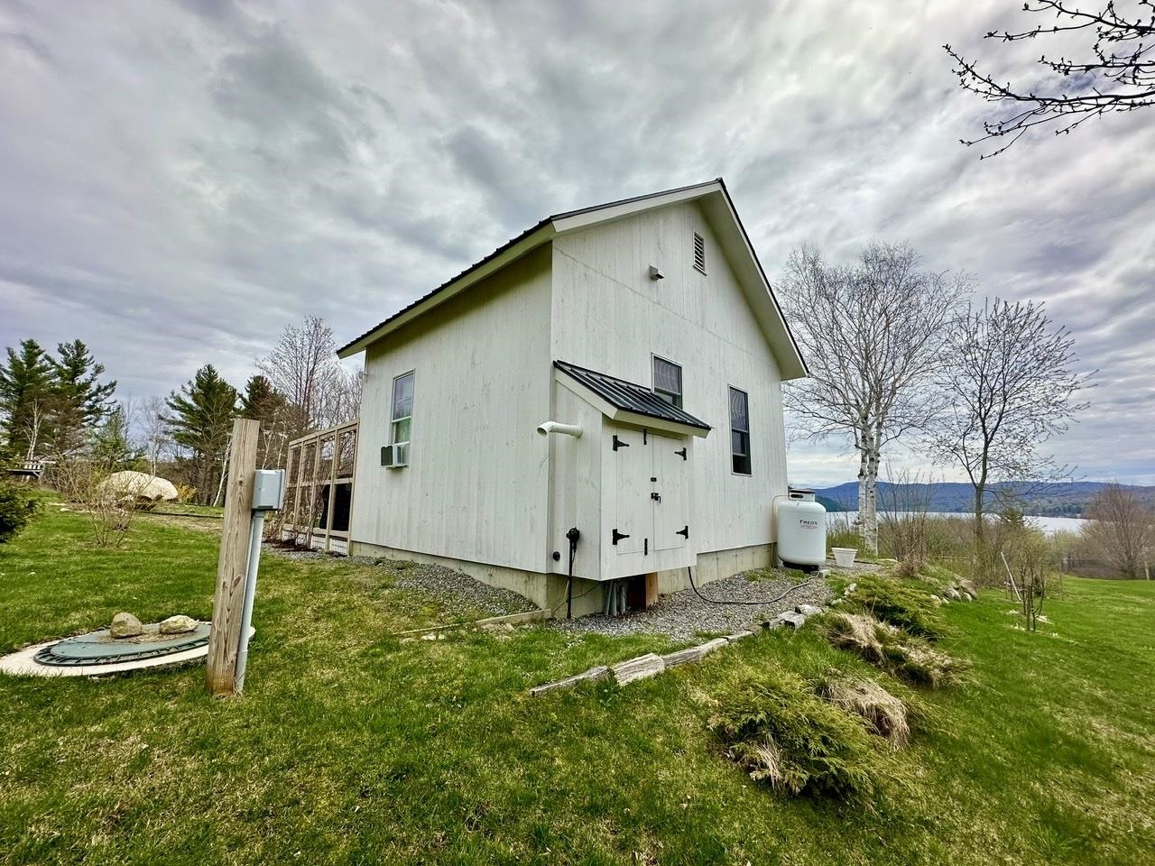 252 Redfield Road Barton, VT 05822 - Photo 16 of 21 Gallery Image 16