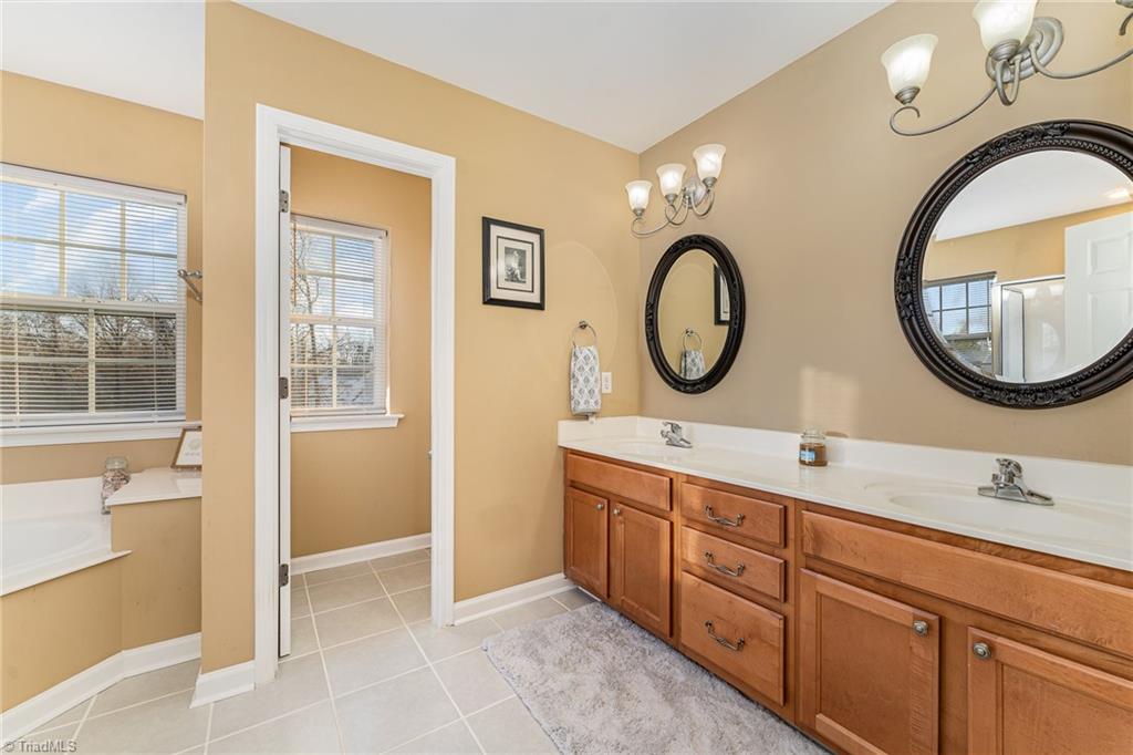 3104 Sycamore Point Trail High Point, NC 27265 - Photo 32 of 50 Gallery Image 32