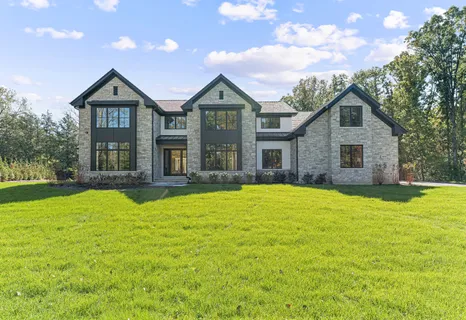 $3,750,000 | 1959 Windridge Drive, Lake Forest, IL 60045