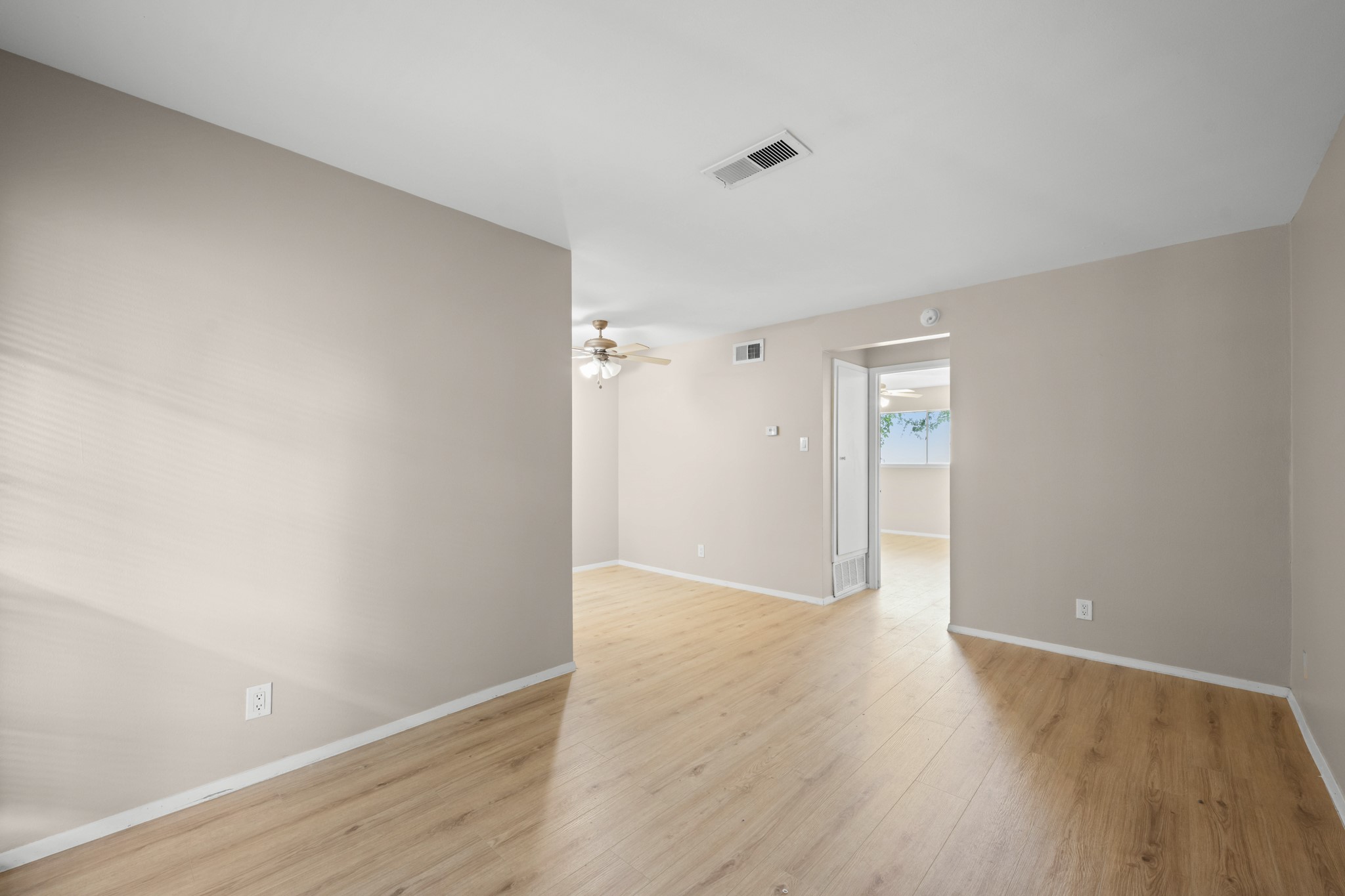 2012 Brun Street, Unit E Houston, TX 77019 - Photo 5 of 19