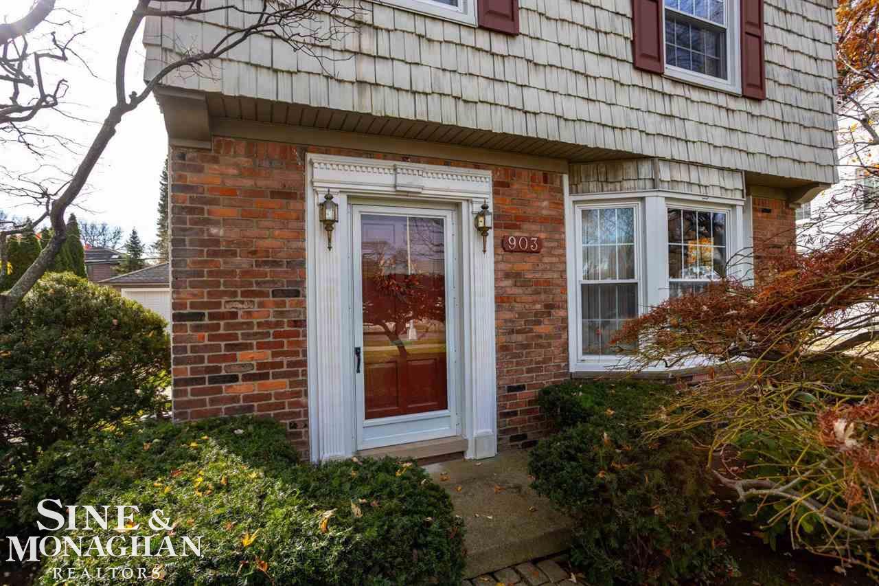 903 Roslyn Road Grosse Pointe, MI 48236 - Photo 36 of 38 50061069-35.JPG