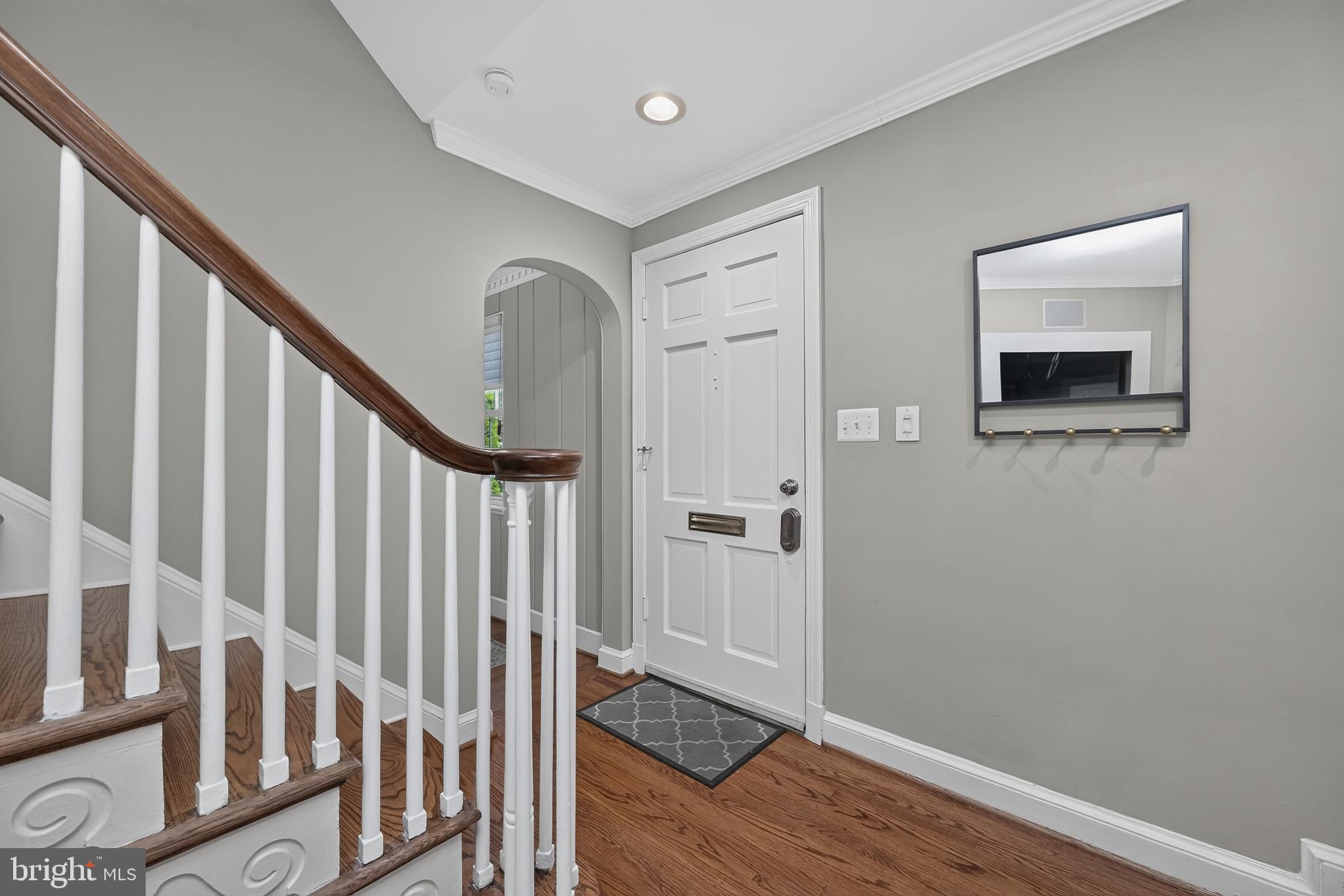 212 Normandy Drive Silver Spring, MD 20901 - Photo 6 of 77 Foyer