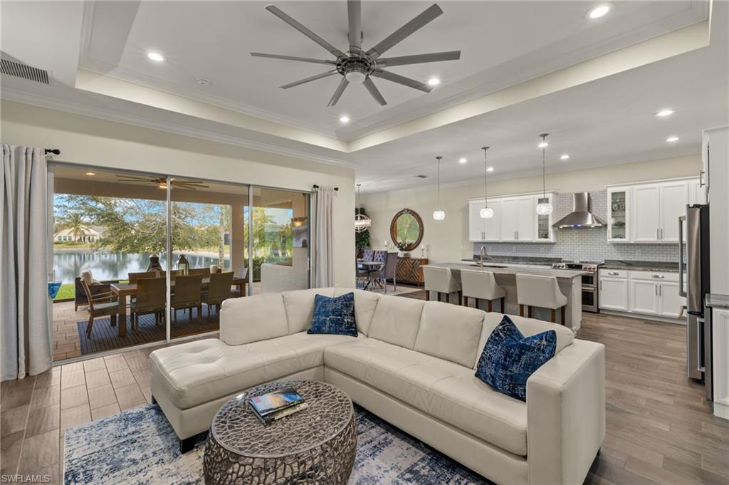 14769 Windward Lane Naples, FL 34114 - Photo 4 of 44